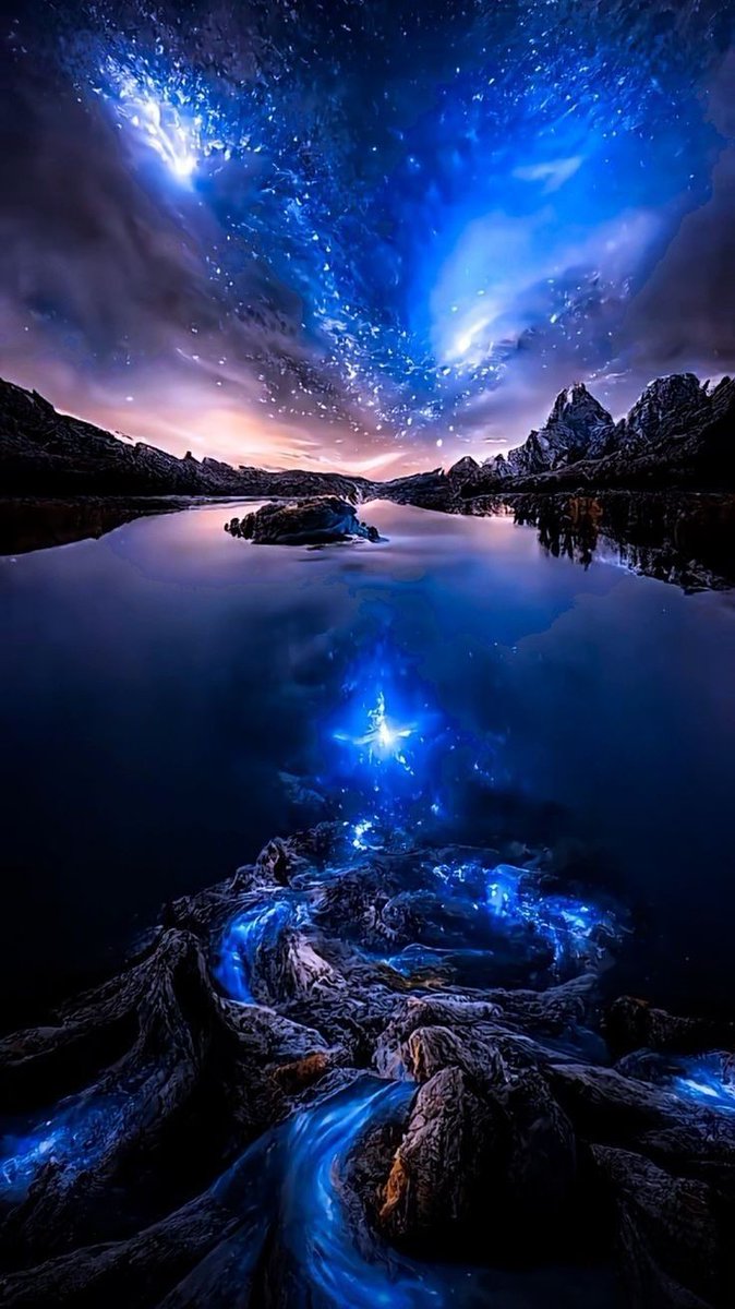 SalariFa's tweet photo. Good night. 

#NatureBeauty https://t.co/ypTBoSddOz