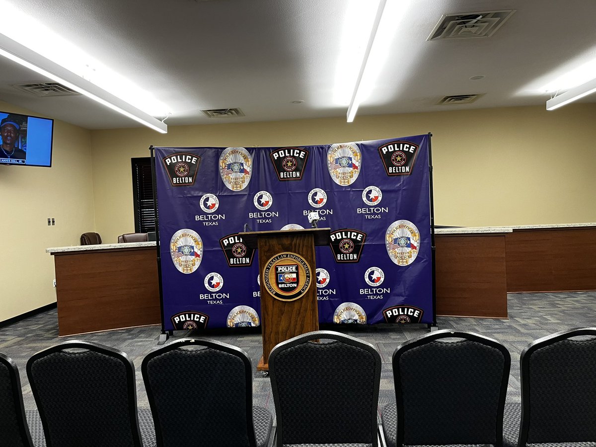 malleyjonestv's tweet photo. @BeltonPolice is giving an update on the John Hayes Hill Jr. homicide from 2014. https://t.co/23ee5MQfpK