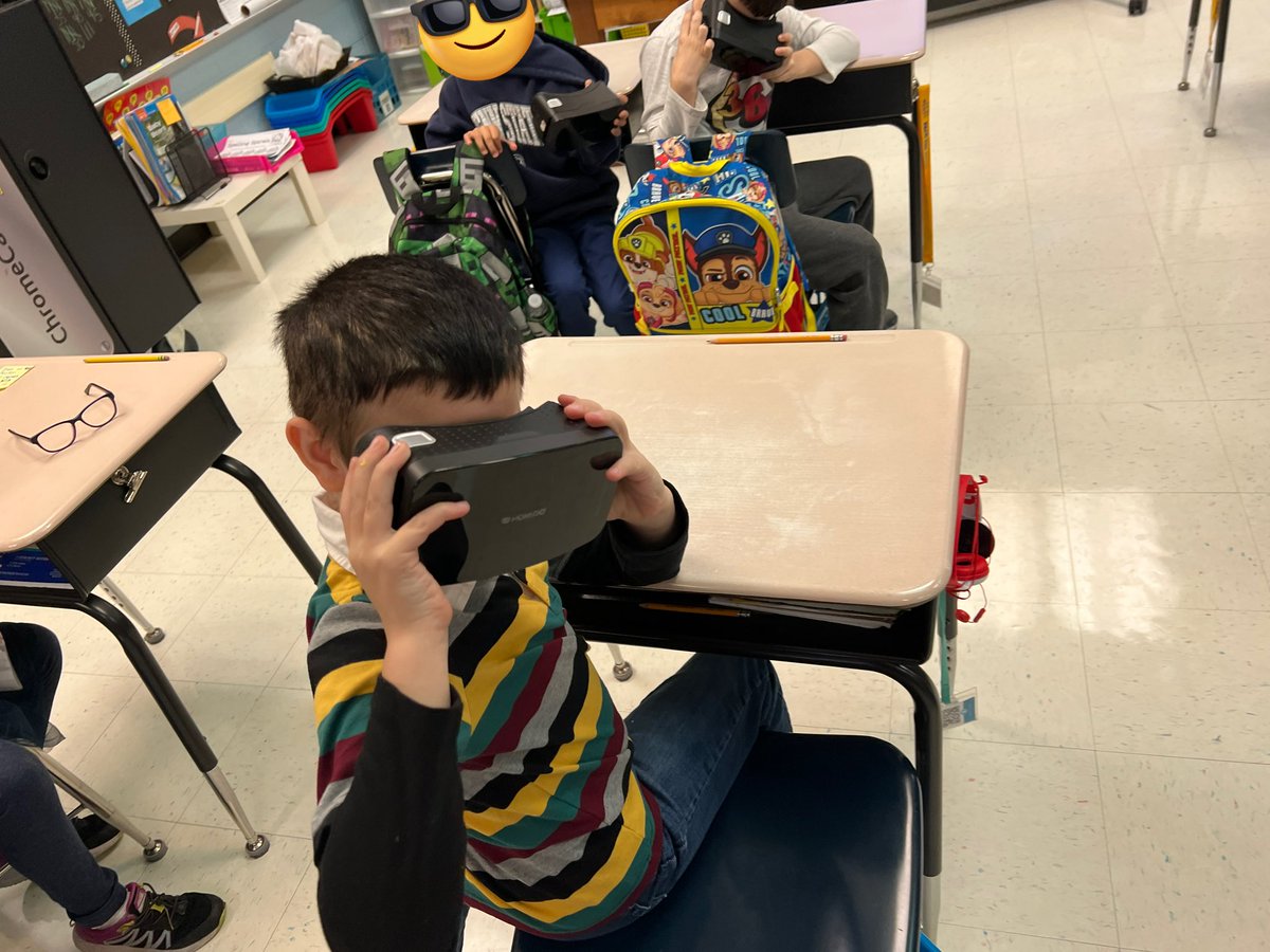 KMcCray85's tweet image. Amazing time w/2s @WASDPA_SV exploring various habitats, animals, &amp;amp; biomes via @RobotLABInc #ExpeditionsV2 to make connections to previous stories read &amp;amp; to build background knowledge for future texts!  @wasdpa #DreamJob #StudentExplorers #EdTech