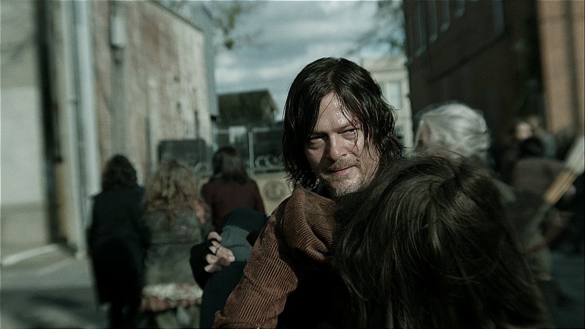 screenscaps's tweet photo. the walking dead (2022) https://t.co/h4NqXWDP1Z