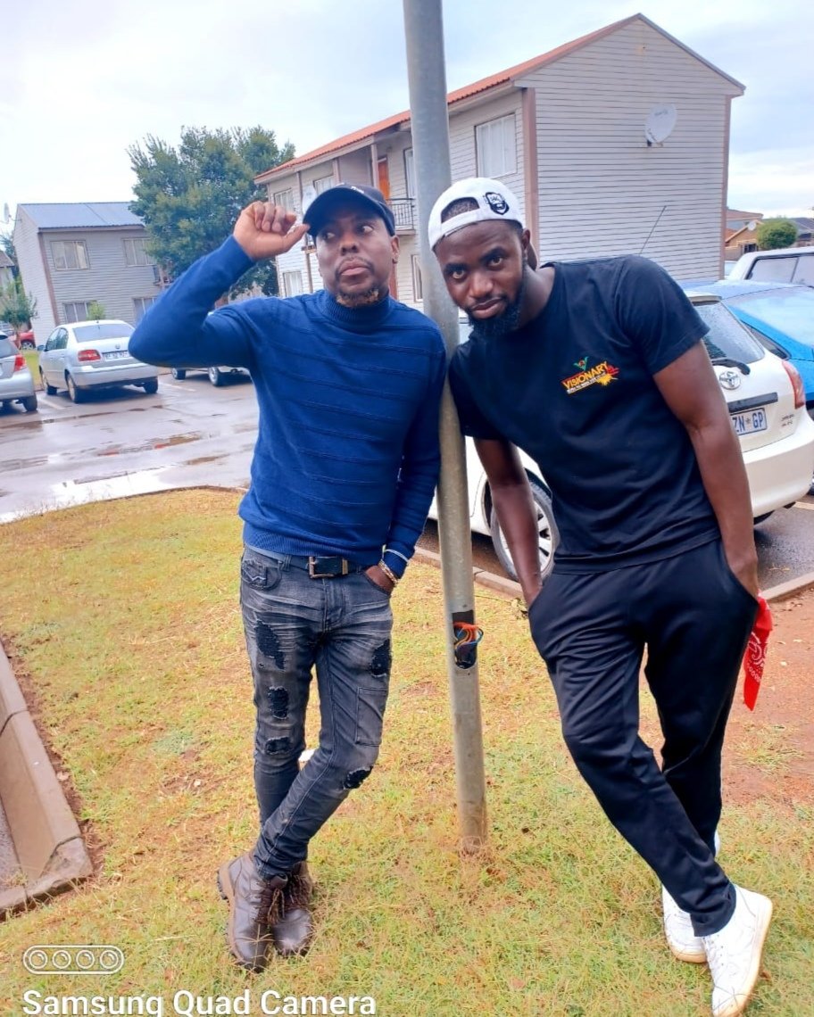 Visionary940907's tweet photo. Get yourself Visionary T shirt for only R260 including delivery. 

We deliver nationwide (Delivery takes up to 7-14 working days)

Whatsapp +27 81 759 3107 to place an order ❤️
https://t.co/vtJtHzGCgD https://t.co/r2B3BzRMZh