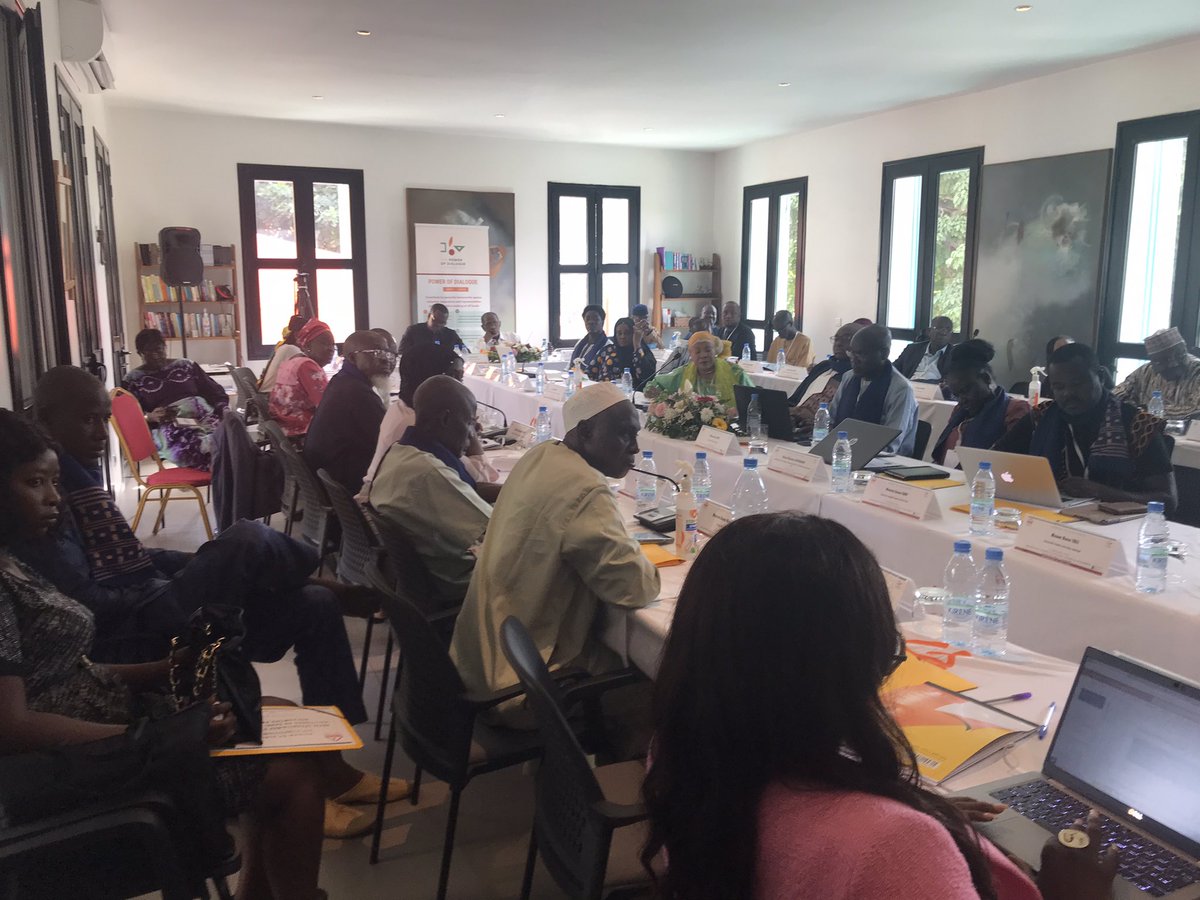 MalikNgom's tweet photo. Malgré l’absence de loi sur la parité, le Niger 🇳🇪 a fait des avancées fulgurantes sur la représentativité des femmes dans les institutions avec 50 femmes à l’AN et 09 femmes cheffes de partis politiques. #thepowerofdialogue @GoreeInstitute #SymposiumGorée https://t.co/wWFmL8RvDC