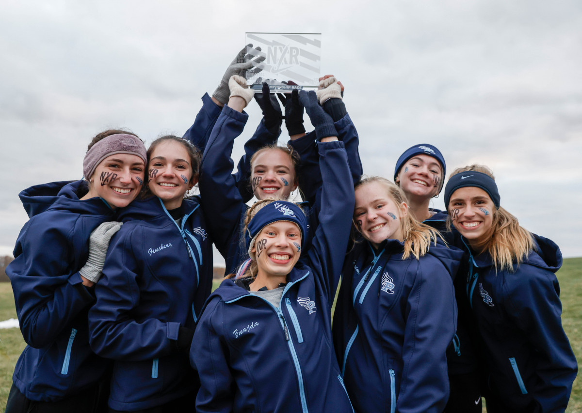 Prospect Running Club wins NXR Midwest and is headed to NXN in Portland.

At NXR Midwest, the Top 4 for Prospect RC finished in the Top 13 and ran a 1-4 split of 8sec (17:36, 17:41, 17:41, 17:44) at LaVern Gibson Championship XC Course (5th was 18:23).

in.milesplit.com/articles/32414…