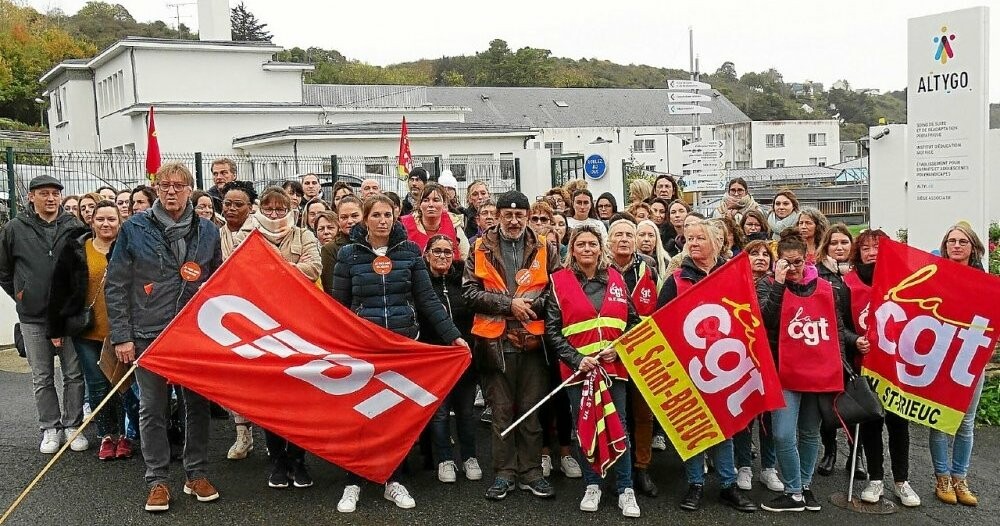Télégramme St-Brieuc (@telegstbrieuc) on Twitter photo Altygo : les personnels réclament une revalorisation des salaires
➡️ go.letelegramme.fr/nN6y Altygo : les personnels réclament une revalorisation des salaires
➡️ go.letelegramme.fr/nN6y