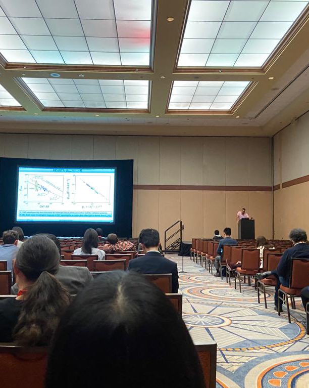 Pasquali Research Group (@cf2_group) on Twitter photo Our PhD student Ivan Rosa de Siqueira presented his work on isotropic-nematic phase transitions in length polydisperse CNT solutions at the 93rd Society of Rheology Annual Meeting #SOR2022 Our PhD student Ivan Rosa de Siqueira presented his work on isotropic-nematic phase transitions in length polydisperse CNT solutions at the 93rd Society of Rheology Annual Meeting #SOR2022