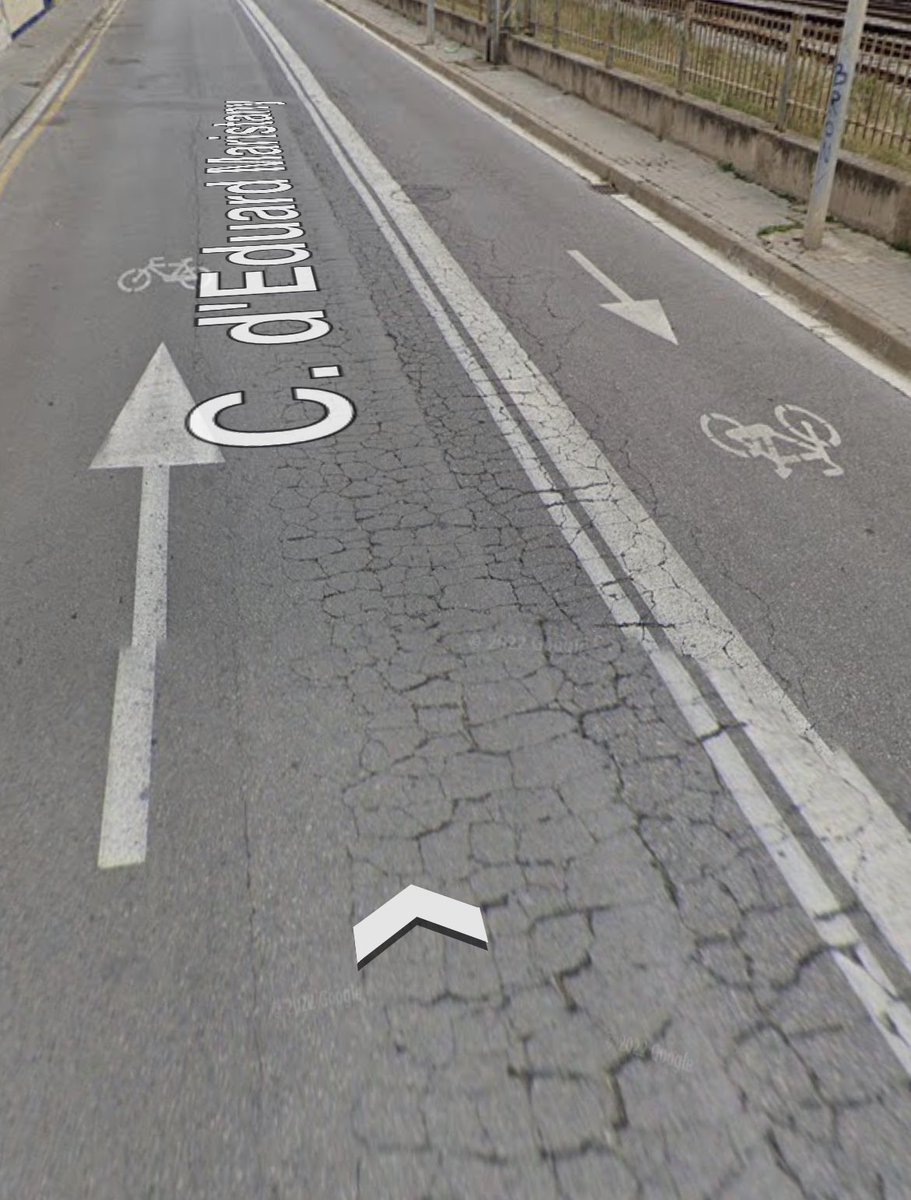 Al conductor de <a href="/tusgsal_oficial/">TUSGSAL</a> que m’acaba d’avançar pitant i sense respectar la distància d’1,5m. No, no tenies raó i aquí la prova. El carril bici que hi ha a Eduard Maristany és només d’un sentit. L’altre sentit és per bicicletes i vehicles.  <a href="/AjBadalona/">Ajuntament de Badalona</a> <a href="/ImmobilitatBDN/">Immobilitat Centre</a>