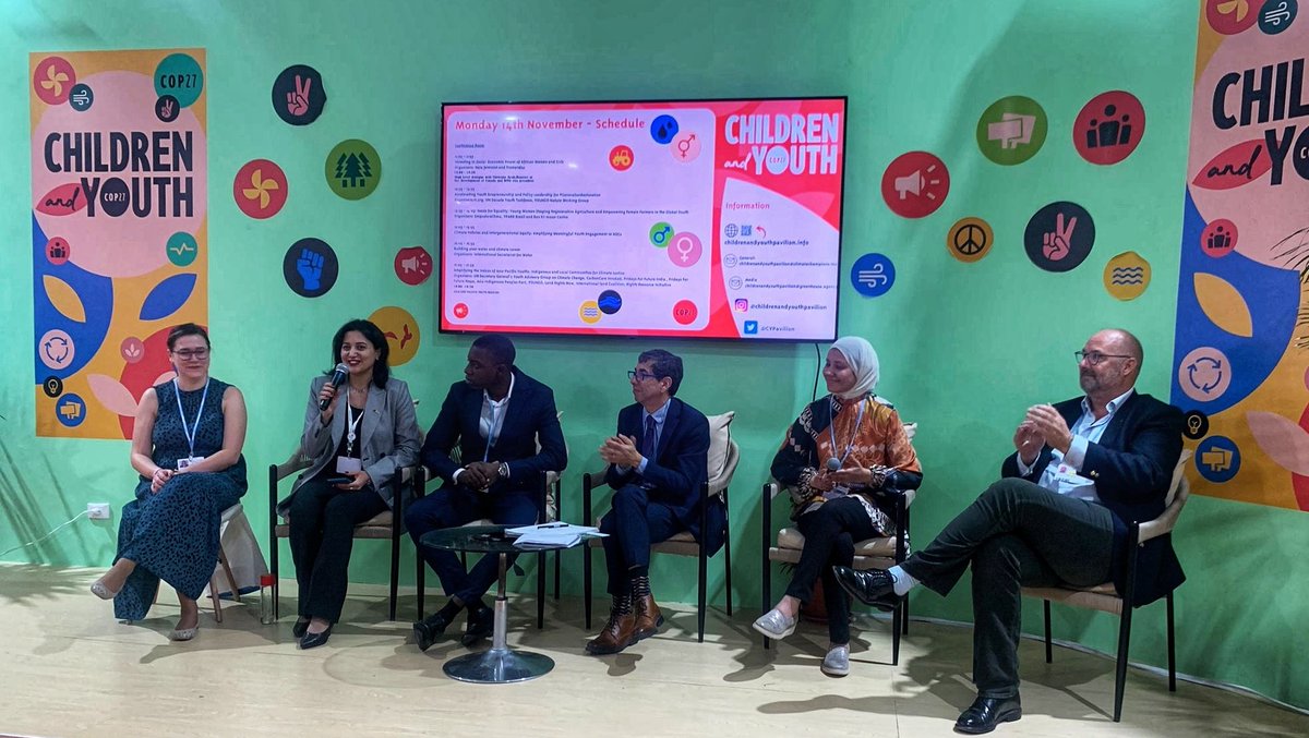 InternSecrWater's tweet photo. 🔔 NEW ARTICLE 🔔

Discover how the ISW - SWE is mobilizing for the #COP27 🌎 on our website 🙌

👉 Link to the article in English : https://t.co/zMo4gXtcZz

👉 Link to the article in French : https://t.co/PV9Uc7wAHp

#ClimateisWater #water #WaterGeneration #Youth4Water https://t.co/anx1BIiZKZ