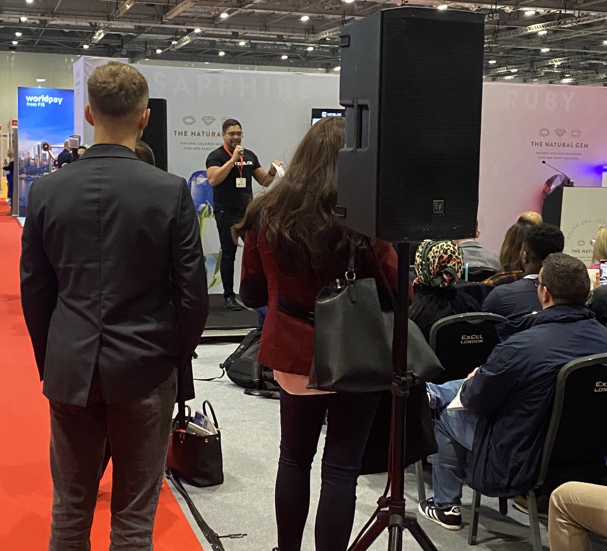 Dragon's Den Investor and CEO of Moblox, Piers Linney talking about how to leverage technology to grow your business The Business Show at Excel London today
#TheBusinessShow #TBSUK #bizgrowth
