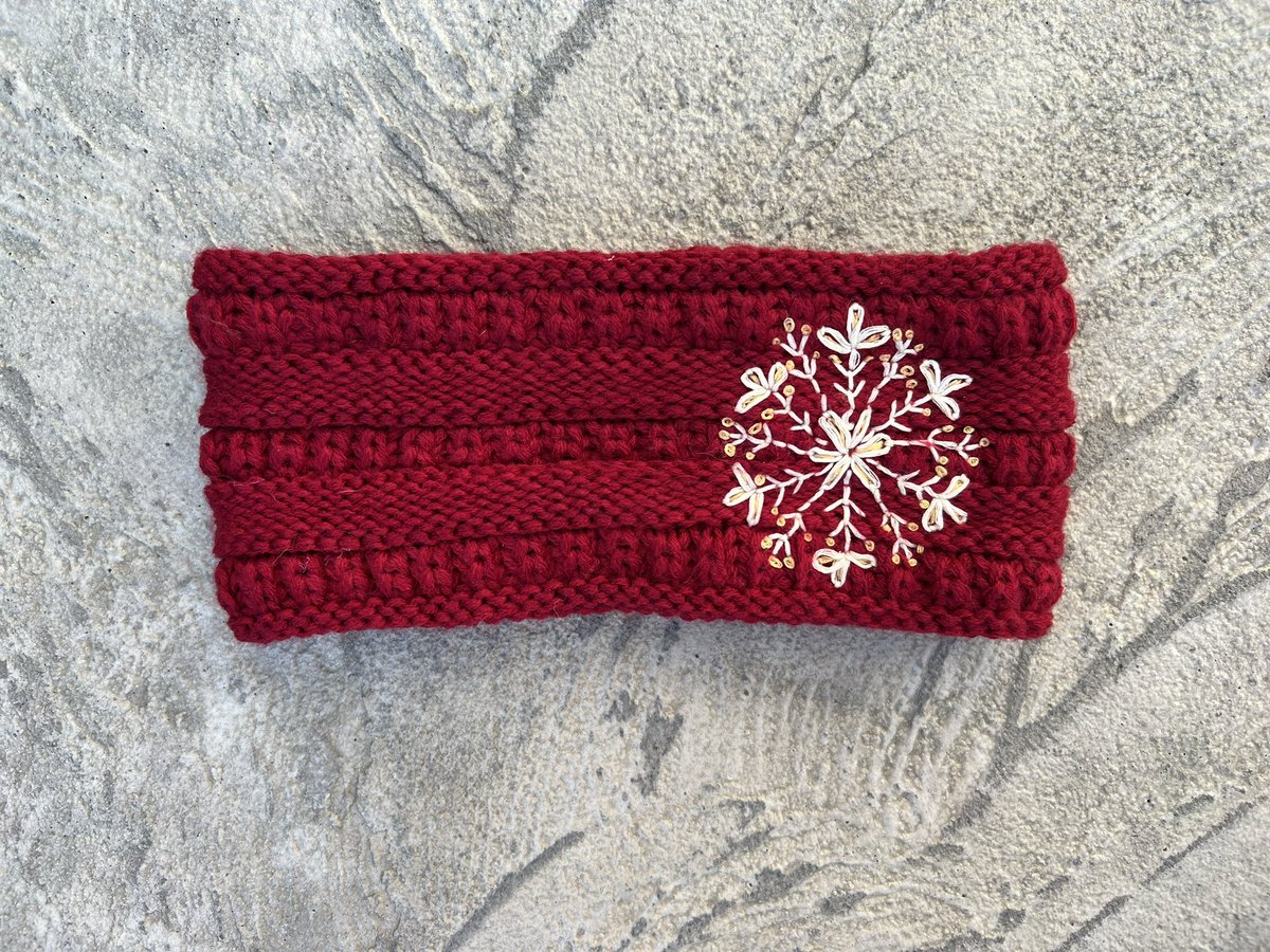 Snows coming…are you ready? Hand Embroidered winter headbands $34 includes shipping in US strengthindesignstudios.com/shop/38430067/… #giftsforher #handmade #etsygift