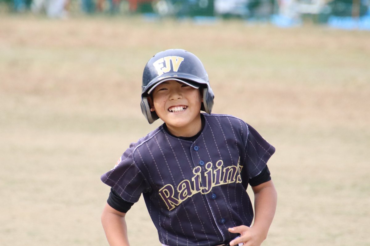 FRaijins's tweet photo. 2022.11.13
ライジンズ主催の新人大会を行いました⚾

ご参加いただいた約40チームの皆様からのご協力を賜り、無事に終えることができました😊
本当にありがとうございました！

今年は個人賞を４種類に増やし、より子供たちに喜んでもらえるように準備しました🏆 https://t.co/2UiwmndPKv