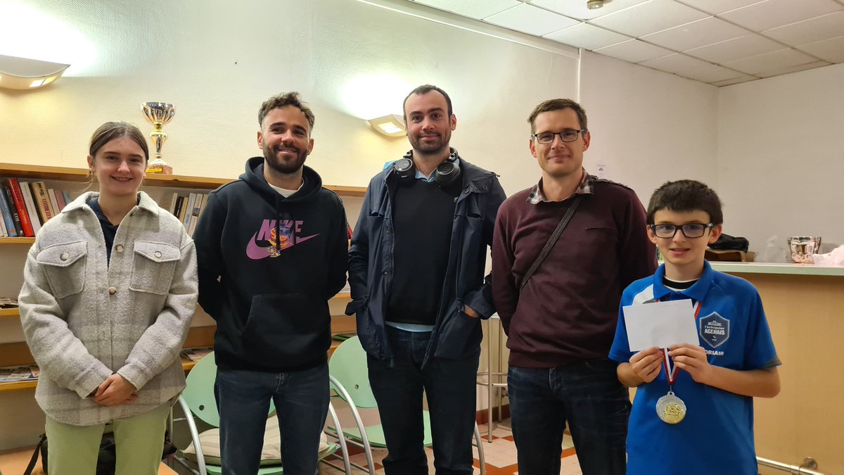 agen_echecs's tweet photo. #ChessOpen - Tiercé Agenais et gagnant ce w.e. à Bordeaux avec en prime la victoire de Thibault Fantinel à l'Open J. Mandouze ! 👏 ... de l'argent, du  bronze et un 1er prix féminin pour la jeune Camille Mauric-Dalmau à Villeneuve-sur-Lot,  la saison bat son plein ! 
#Agen https://t.co/0ekthSiROr