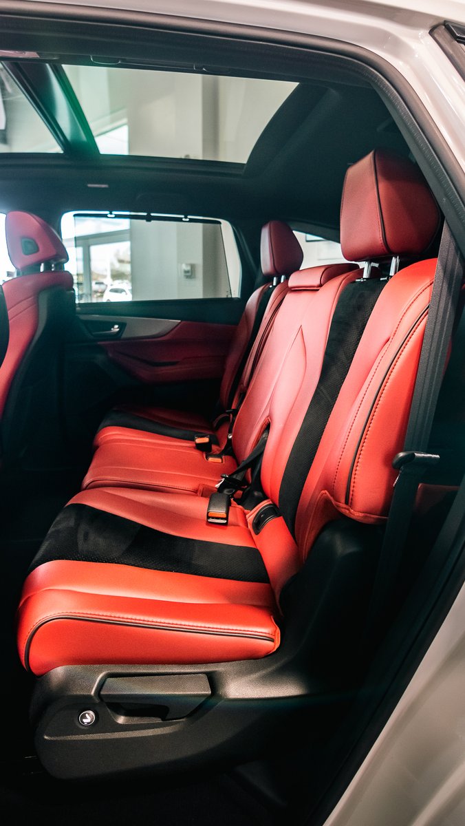 Performance that is reflected in the design. #AcuraMDX 🔥

#AcuraMDX #MDX #AcuraCars #AcuraHamilton #AcuraCarClub #LuxuryCars #Hamilton #HamiltonCars #CarsOfInstagram #HamiltonBusiness #AcuraDealership