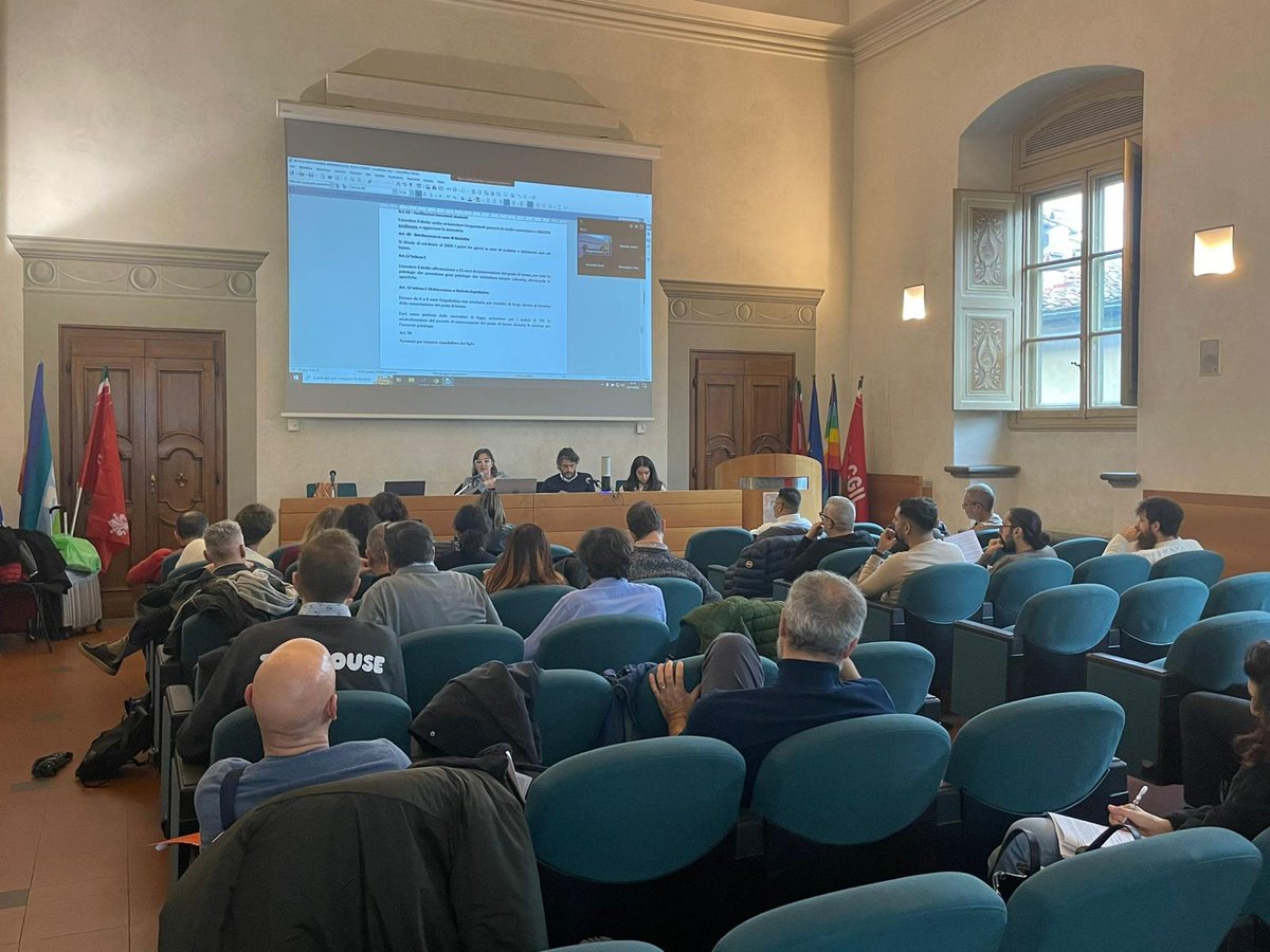 FemcaCISL's tweet photo. #Contratto #pelletteria, presentata la piattaforma sindacale per il rinnovo. 
https://t.co/bRzTLgUaeV https://t.co/l0UHBXyX1f