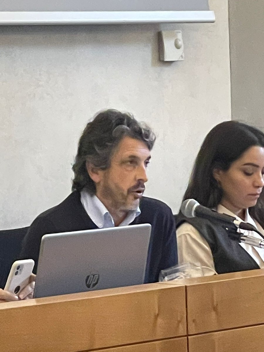 FemcaCISL's tweet photo. #Contratto #pelletteria, presentata la piattaforma sindacale per il rinnovo. 
https://t.co/bRzTLgUaeV https://t.co/l0UHBXyX1f