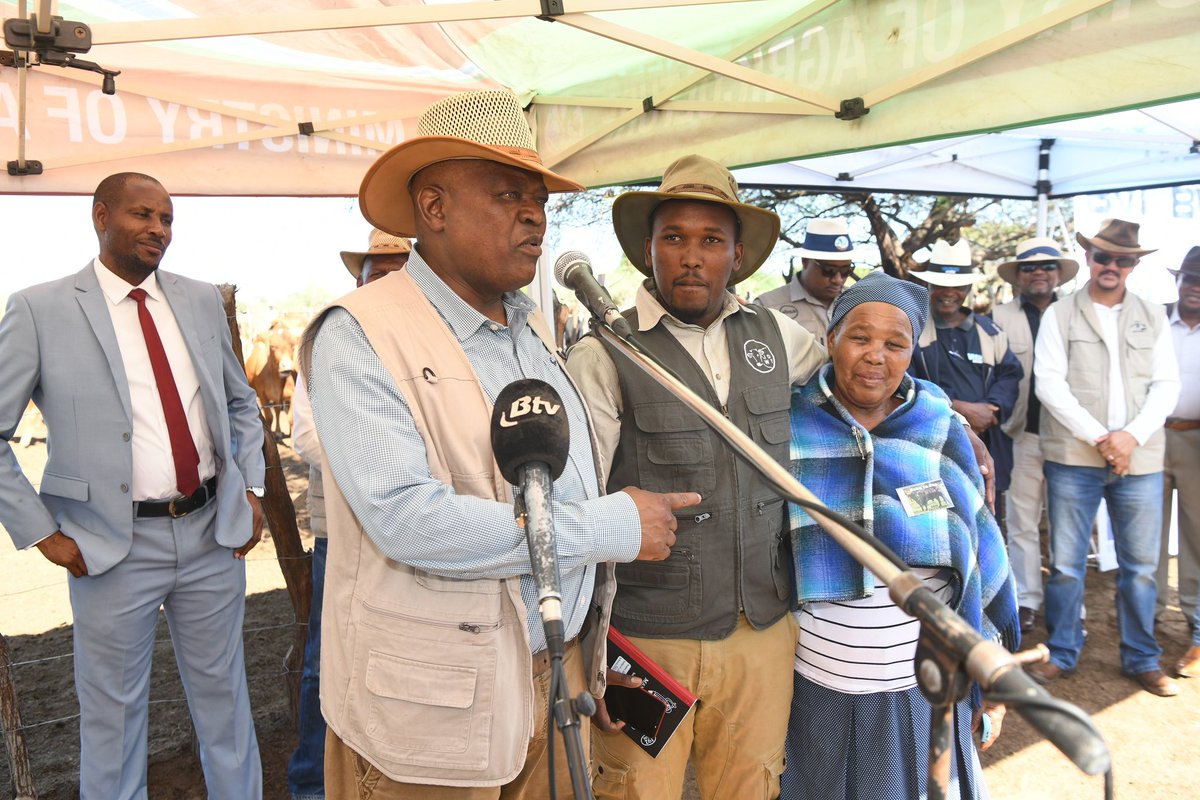 OfficialMasisi's tweet photo. I am pleased that the selection of Mr. Bote, makes him one of the 156 farmers across Botswana and still counting,  who have benefited from our initiative to donate bucks, rams, and bulls to Batswana. https://t.co/3F3MJKEOQo