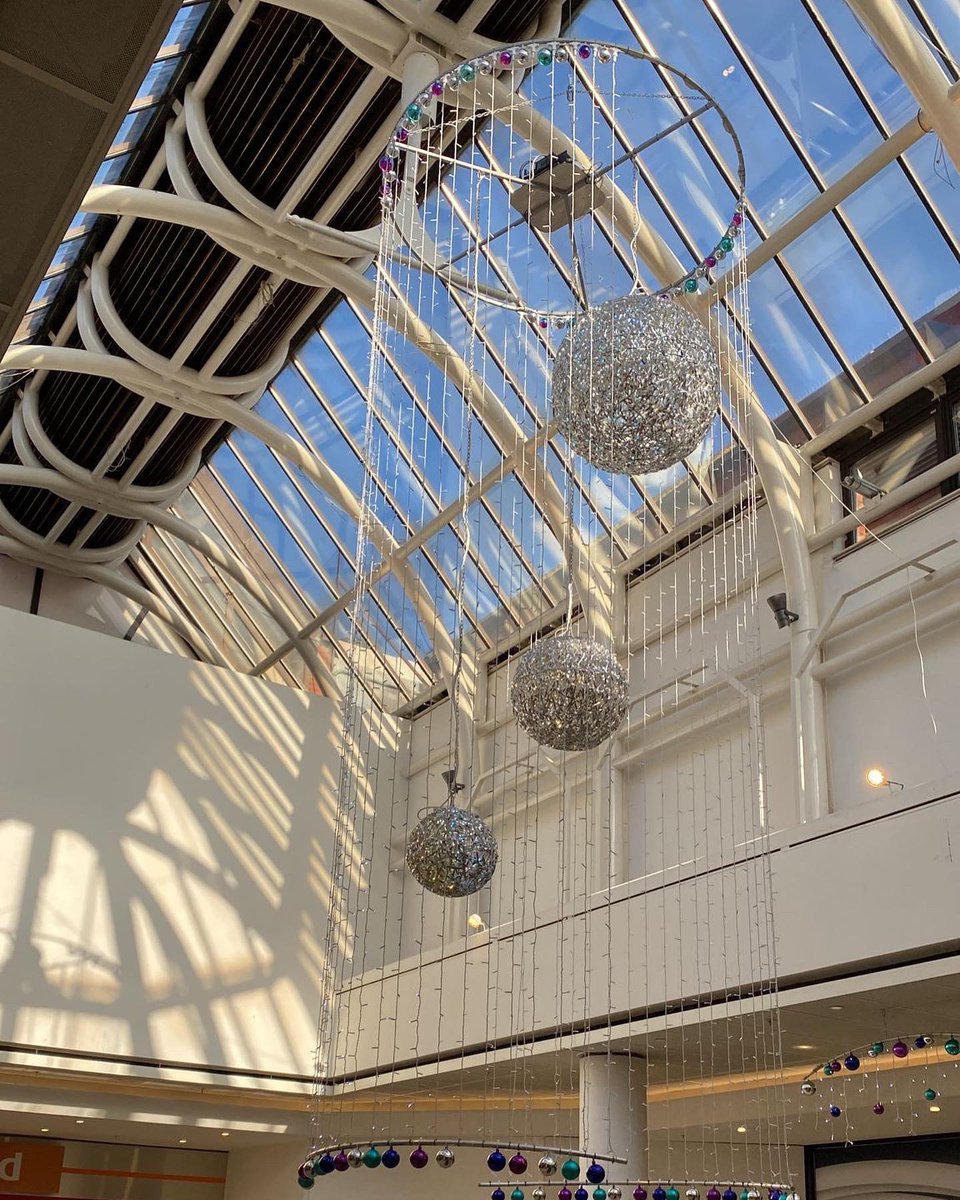 Shop_Sailmakers's tweet photo. Its beginning to look a lot like Christmas….
Have you seen our Christmas Decorations yet?
#christmas #lights #sailmakers #ipswich #shopping #retail https://t.co/JtVdMPgBxi