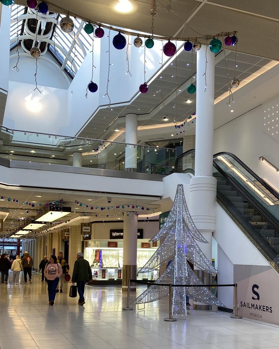 Shop_Sailmakers's tweet photo. Its beginning to look a lot like Christmas….
Have you seen our Christmas Decorations yet?
#christmas #lights #sailmakers #ipswich #shopping #retail https://t.co/JtVdMPgBxi