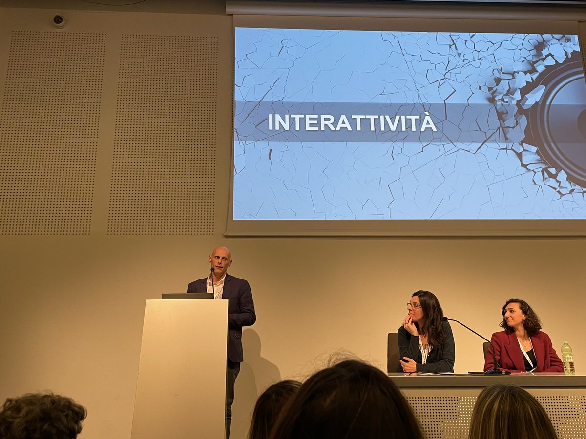 carlottamossi's tweet photo. 🗣 Alessio Pomaro di @sitebysite: “Il #DigitalAudio è oggi un comparto che attira editori, brand, enti, agenzie
a sperimentare le potenzialità del media. Sempre più attori decideranno di produrre un podcast per nutrire la loro audience”.
#IABForum2022 #DecodingChange @IABItalia https://t.co/1SFUMNBLD5