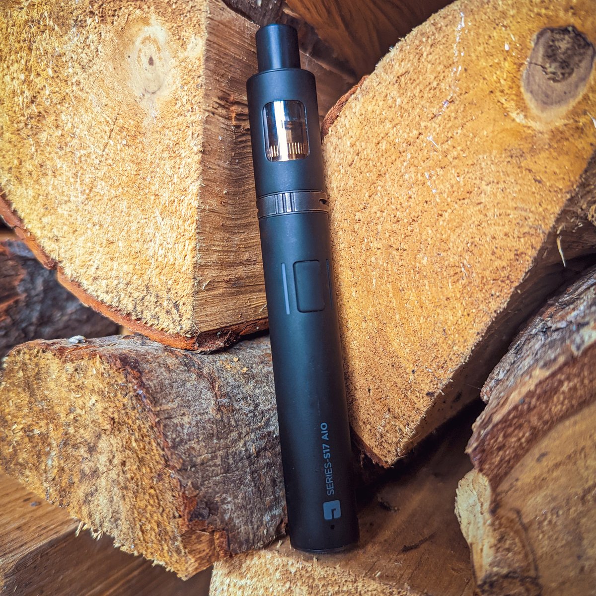 Jacvapour's tweet photo. The SERIES-S17 vape kit brings together JAC Vapour's beautiful design, cutting-edge materials with a working-day battery life, top fill tank, adjustable airflow and USB-C charging, providing unrivalled performance and quality.
https://t.co/z7otCA7vt5
#JACVapour #S17 #Topfill https://t.co/kV5fyExRtv