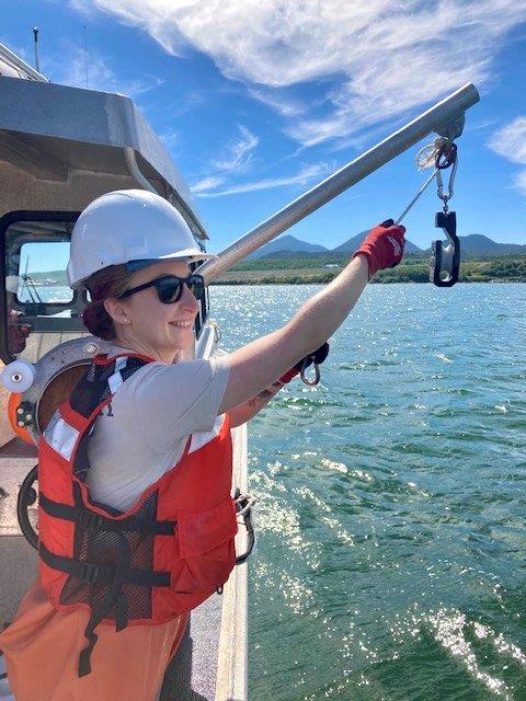 SERCinvasions's tweet photo. #MeetAnInvader Since joining our lab, Kristina has been looking at benthic invertebrates from #SFBay and working on a variety of field campaigns for the #BZS and #GLISSNet teams. She's on deck to help out with #Nearshore and #MudCrab Surveys next year, as well! https://t.co/BRE9QMkvUN