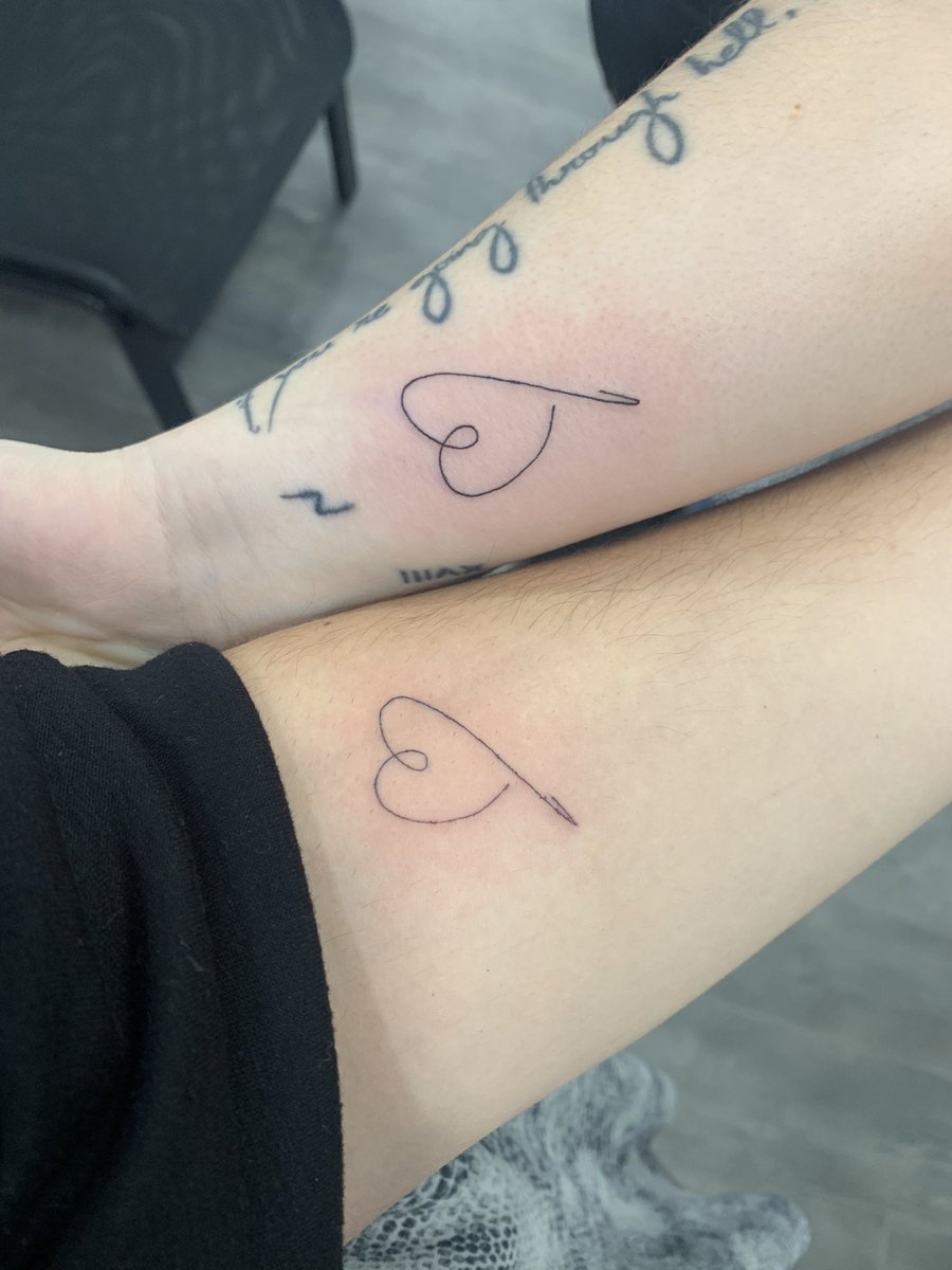 Le pedimos a <a href="/InesRisotas/">InésHernand</a> que nos hiciera un cora para tatuarnos cuando pinchó en Ochoymedio: