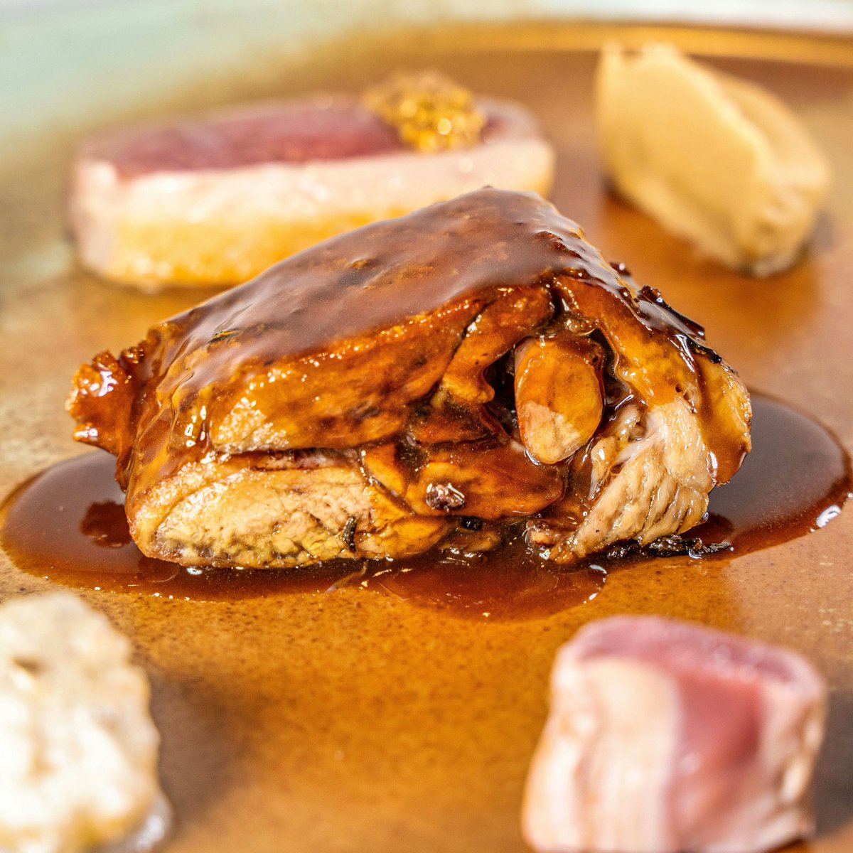 Rest_Calenric's tweet photo. Xai lletó en declinació en tots els seus talls, mostassa feta a casa i celeri
#calenric #restaurantcalenric #valldebianya #estrellamichelin #michelinchef #michelinstar #guiamichelin #oad2022 https://t.co/uH0Iq0Z2Yb