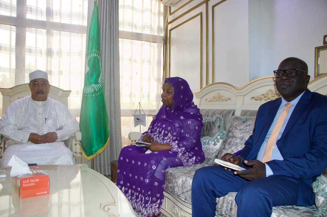 Eric Tiare tweet media