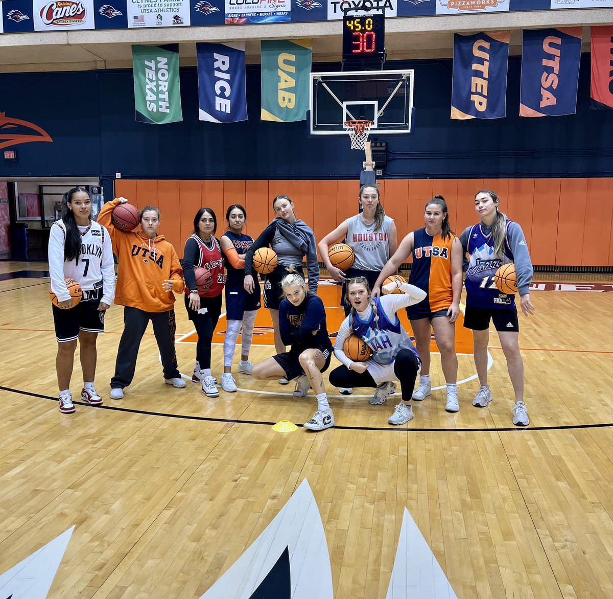UTSASoftball's tweet photo. It’s about to go down… https://t.co/UMjygvRdIK