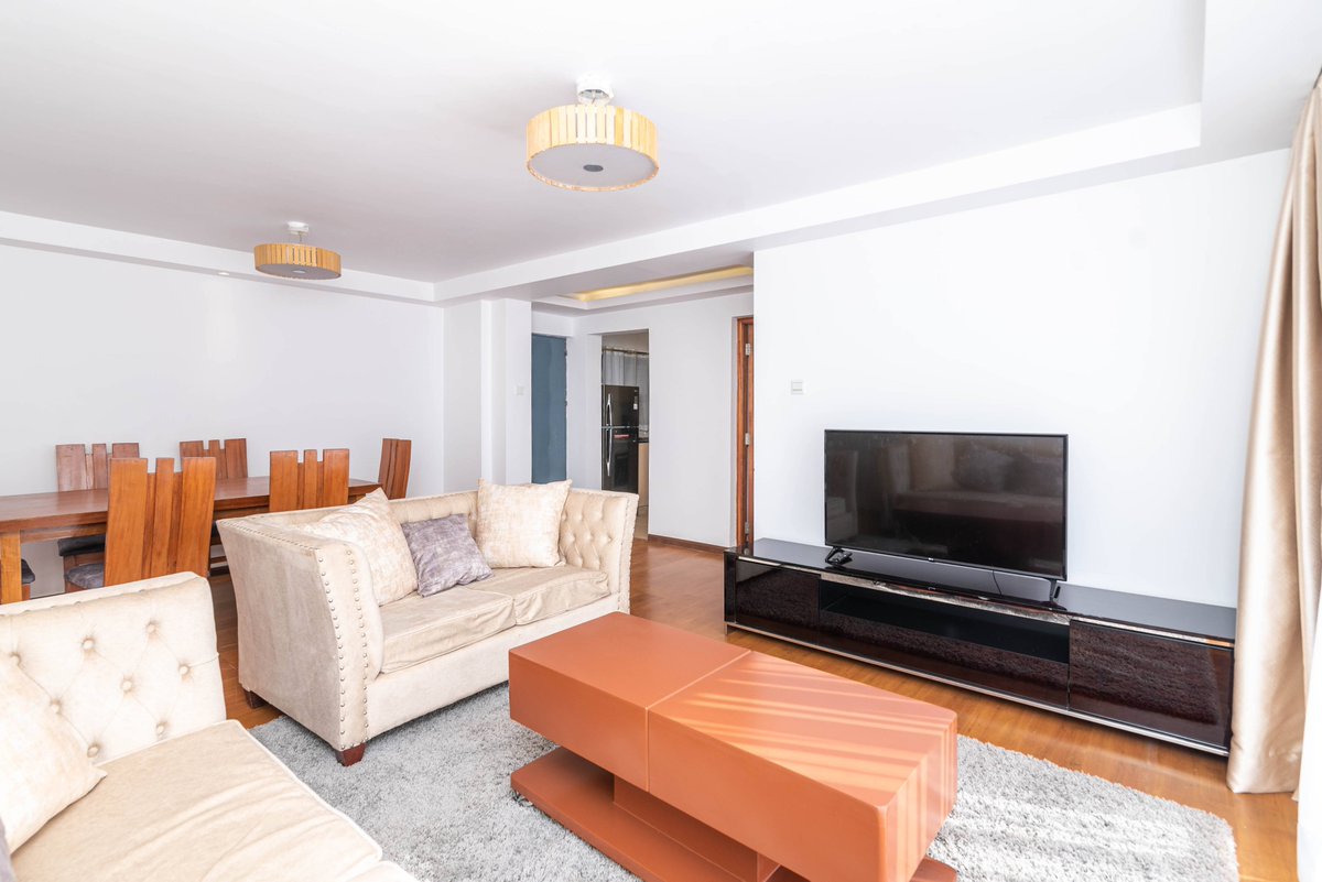 CytonnInvest's tweet photo. Tastefully furnished 2-bedroom Airbnb with a fully-equipped kitchen in Ruaka.

Amenities:
✅Ample &amp; free parking space
✅Instant water shower heater
✅Heated swimming pool
✅High-speed lifts 
✅Spacious lounge with a balcony
✅2 Bathrooms, master ensuite
✅Built-in wardrobes https://t.co/KYdIXYIvFI