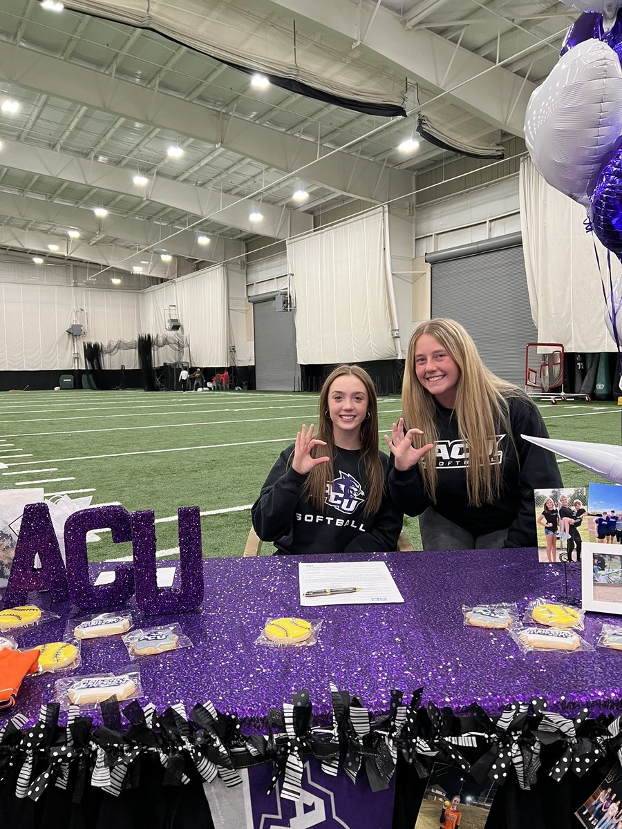 AudreyLacina's tweet photo. THE NLI IS SIGNED, SEALED, AND CELEBRATED🥳! My journey has been anything but normal. I’m beyond blessed to have found my new home! Thank you @ACU_Softball I can’t wait to get to work💜! @CoachFarler @catyreeves @CoachJess_ @Sam_Woodley3 @IP16NATL_Lacina @bhs_tiger https://t.co/uBSQrAY9BE