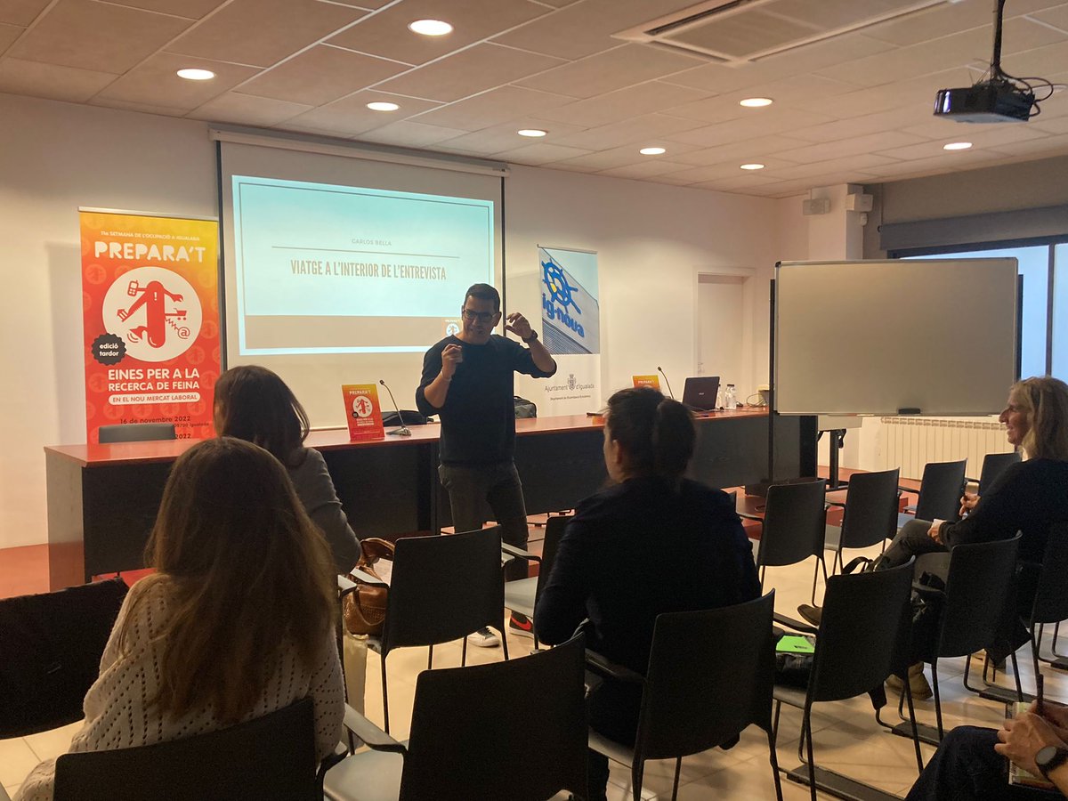 IGDpreparat's tweet photo. @enricbastardas @emoiciona @emoiciona exposa com preparar-nos una entrevista de feina; com superar-la de forma eficaç i demostrar la nostra adequació al lloc de treball https://t.co/g0XQSekooO