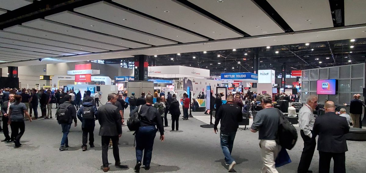 First day of the Rockwell Automation show in Chicago. We’re at the show to check out the latest and newest in industrial automation. #dcsusa #rotaryexperts #rockwellautomation Rockwell Automation <a href="/ROKAutomation/">Rockwell Automation</a>