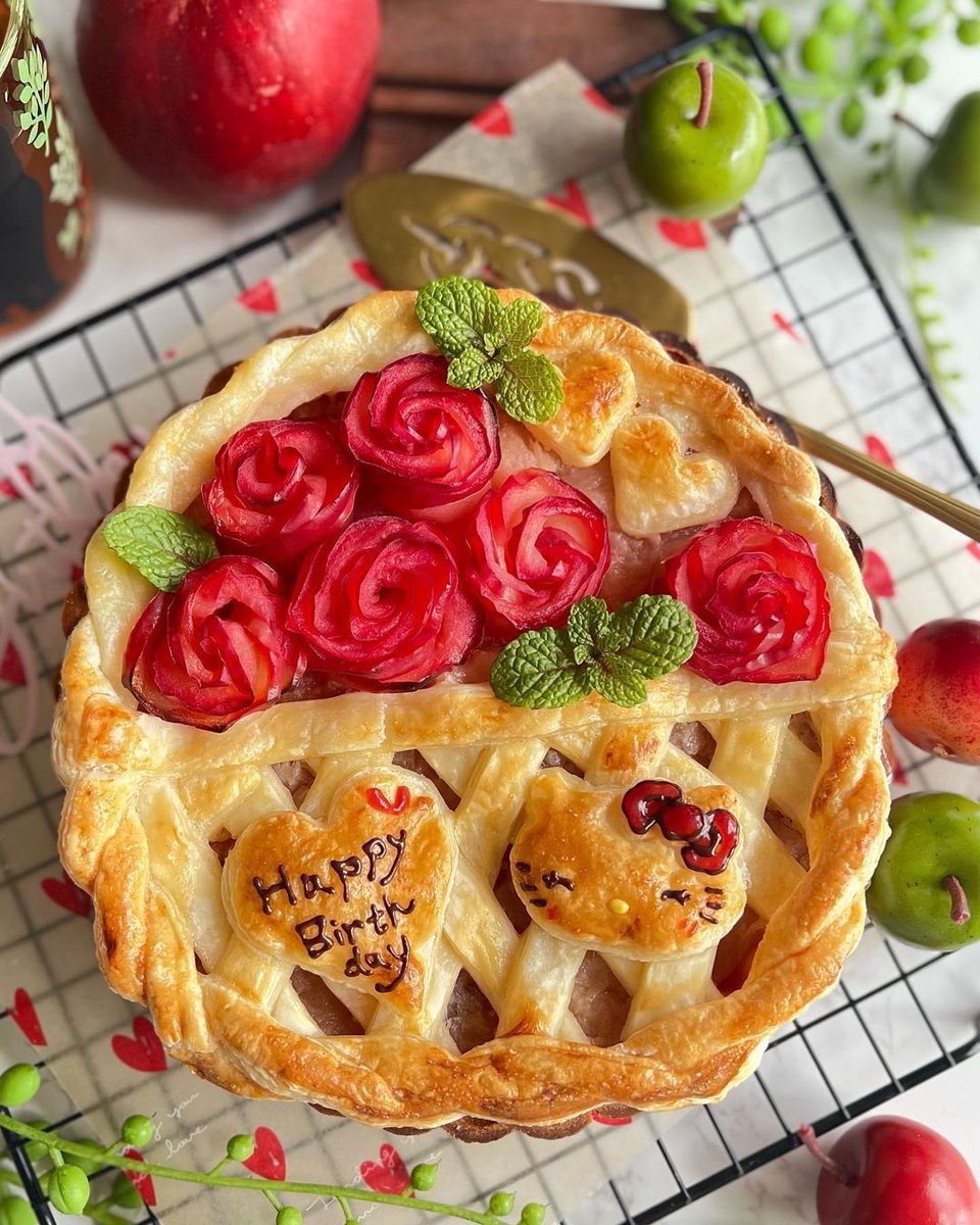 Hello Kitty pie