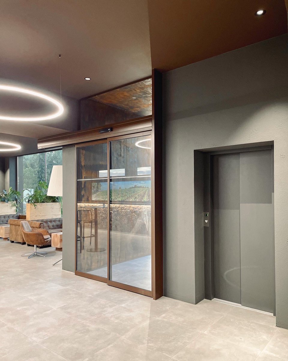 ENINTER's tweet image. Tradición, paisaje y tecnología se dan la mano en la nueva instalación que ENINTER ha realizado en las bodegas de Castelo de Pedregosa💚

Nuestros proyectos equilibran los gustos, necesidades y adaptación al medio que nuestros clientes nos indican. 👇🏽👇🏽