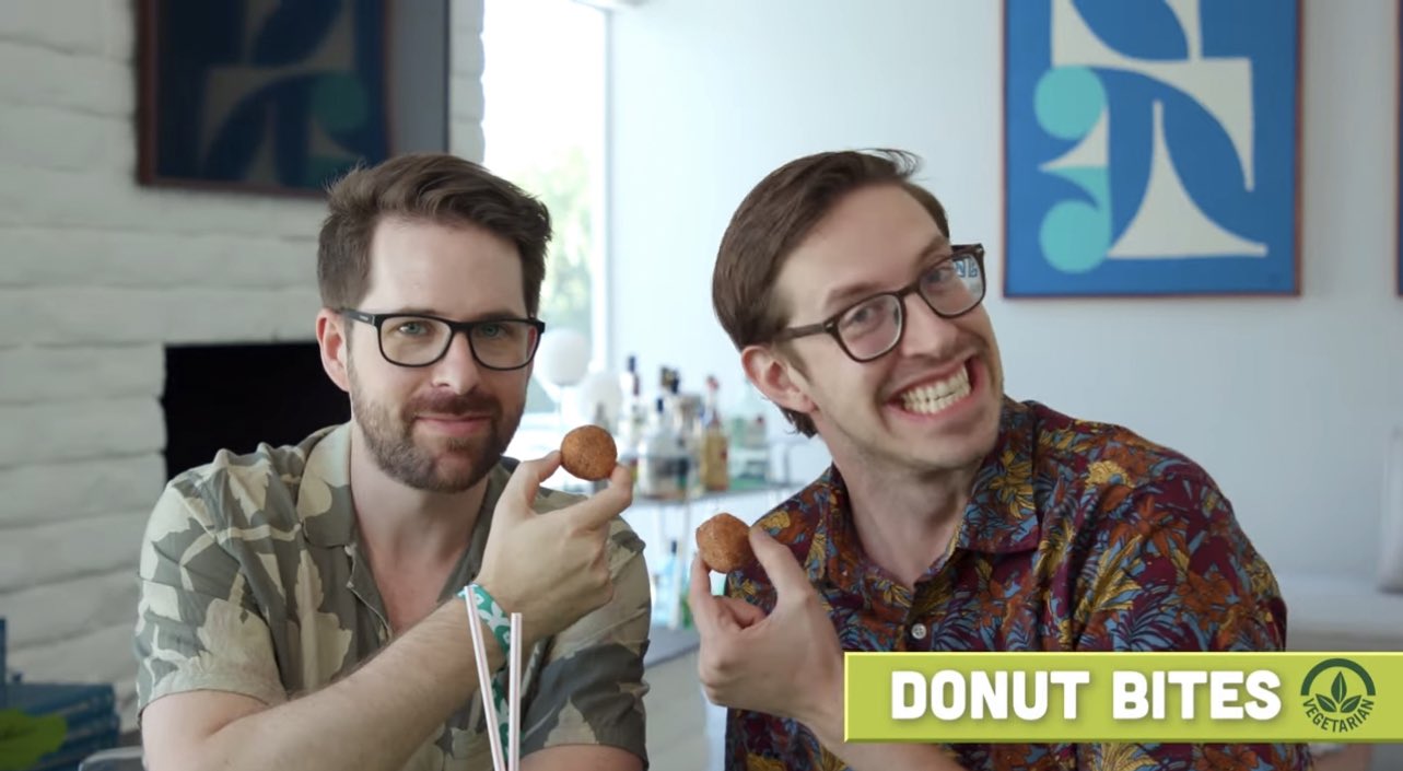 Smosh on Twitter "The moment you’ve all been waiting for Ian eats