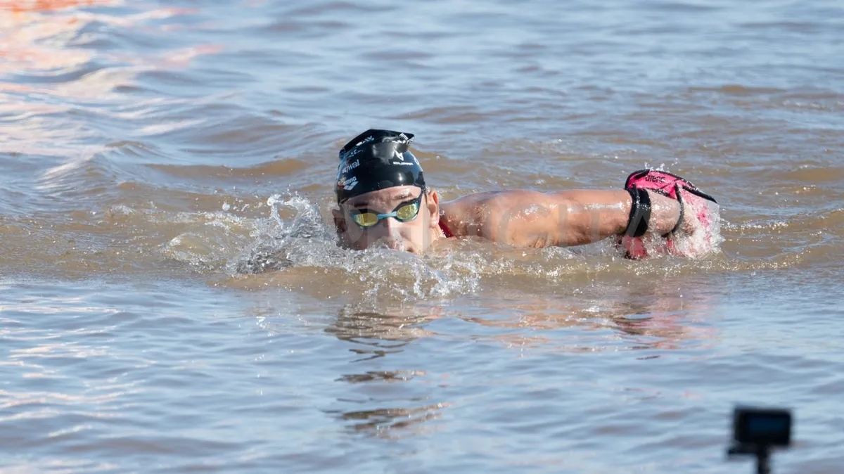 #Natation 🏊‍ Théo Curin 1er nageur en situation de #handicap à terminer le marathon aquatique de 57 km

Presque 9h d’efforts, Théo Curin a passé la ligne d’arrivée de la mythique course en eau libre Santa Fé-Coronda en Argentine. Un nouvel exploit pour l’athlète quadri amputé.👏