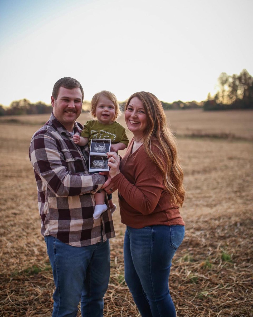 DevDoss_19's tweet photo. The BIG 3-0. Happy birthday to my amazing wife. You don’t look a day over 21 and still gorgeous as ever. You mean the world to me and I have no idea what I would do without you. You are the best mother to Watson, Baby D, and all of our animals. Love you @karahdoss. https://t.co/aIwPuYWWcR