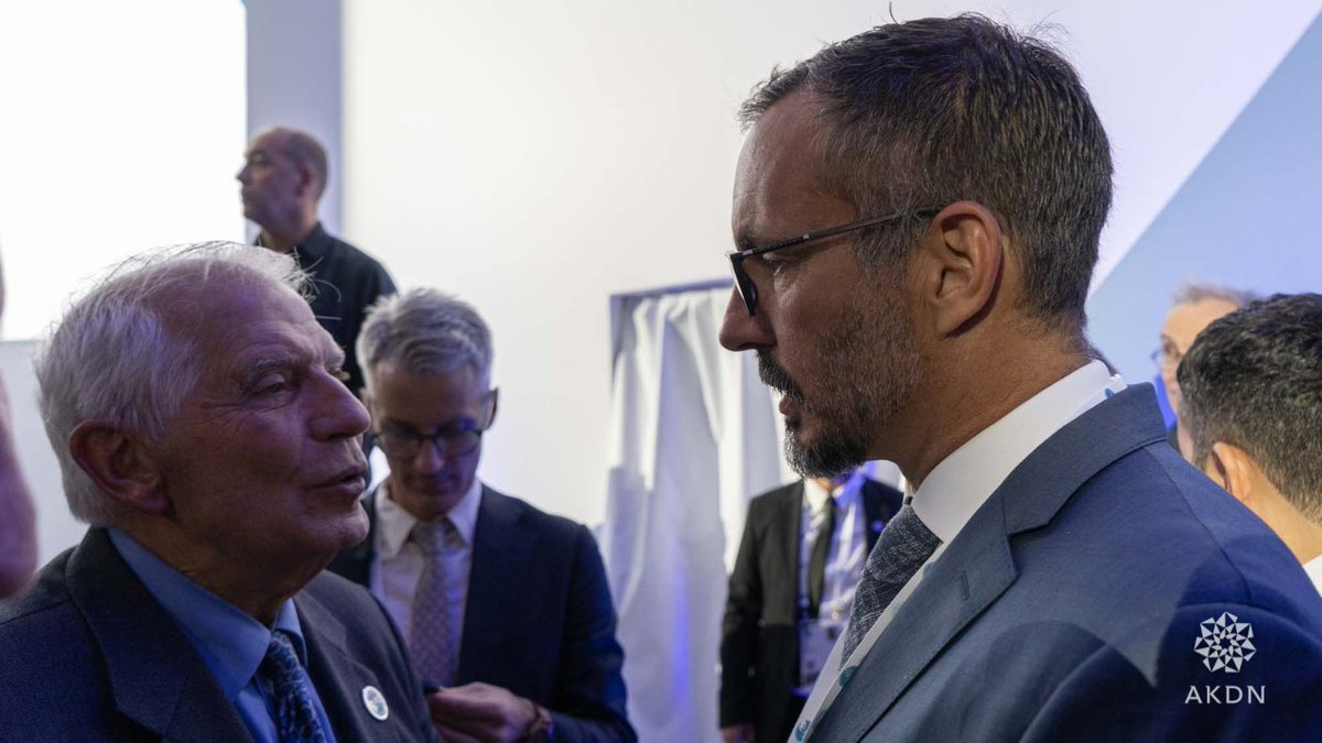 akdn's tweet photo. The @ParisPeaceForum convened world leaders and civil society in #Paris to explore how to ride out the #multicrisis that the world is experiencing. #AKDN is a Founding Member of the Forum and was represented by Prince Amyn and Prince Rahim. https://t.co/VrJPlogeWc #PPF22 https://t.co/RTe4U2uEwa