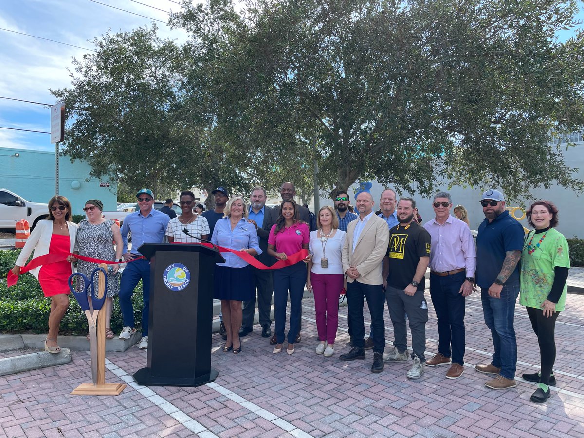 apcte_engineers's tweet photo. Today @CHAcompanies participated in the Ribbon Cutting of an important project for the @citydelraybeach in Florida. The project included the reconstruction of NE 3rd ST located in the heart of the City’s Art District. #theCHAway https://t.co/pjAUcSW8XD