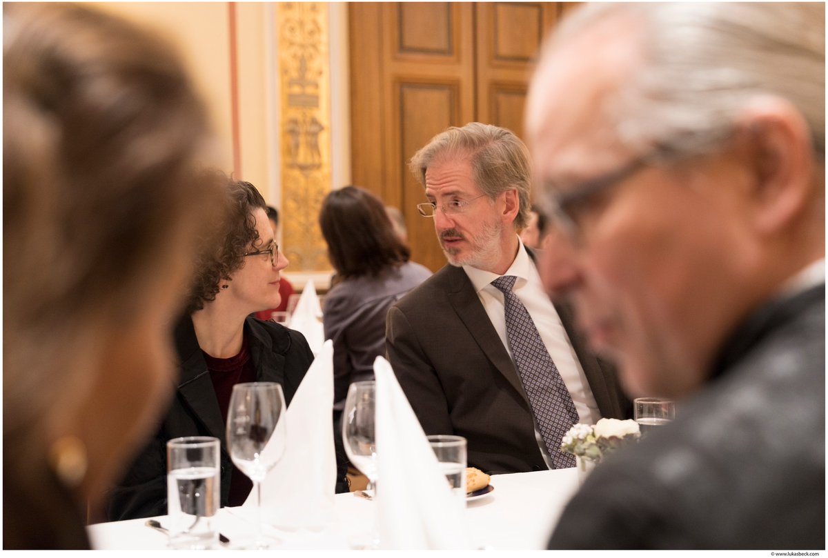 Musikverein's tweet photo. Eindrücke vom ersten Abend unserer 𝐌𝐮𝐬𝐢𝐤𝐯𝐞𝐫𝐞𝐢𝐧 𝐏𝐞𝐫𝐬𝐩𝐞𝐤𝐭𝐢𝐯𝐞𝐧 mit 𝐆𝐞𝐨𝐫𝐠 𝐁𝐚𝐬𝐞𝐥𝐢𝐭𝐳 im Rahmen von @wienmodern ✨

📸 Lukas Beck
@DiotimaQuartet #OlgaNeuwirth #GFHaas #BeatFurrer https://t.co/c5VbiEFUUi