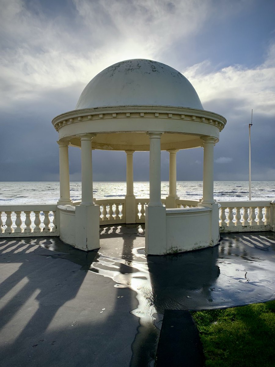 HiltonRoger's tweet photo. Bexhill (inside and out) https://t.co/G2fLLubQ9O