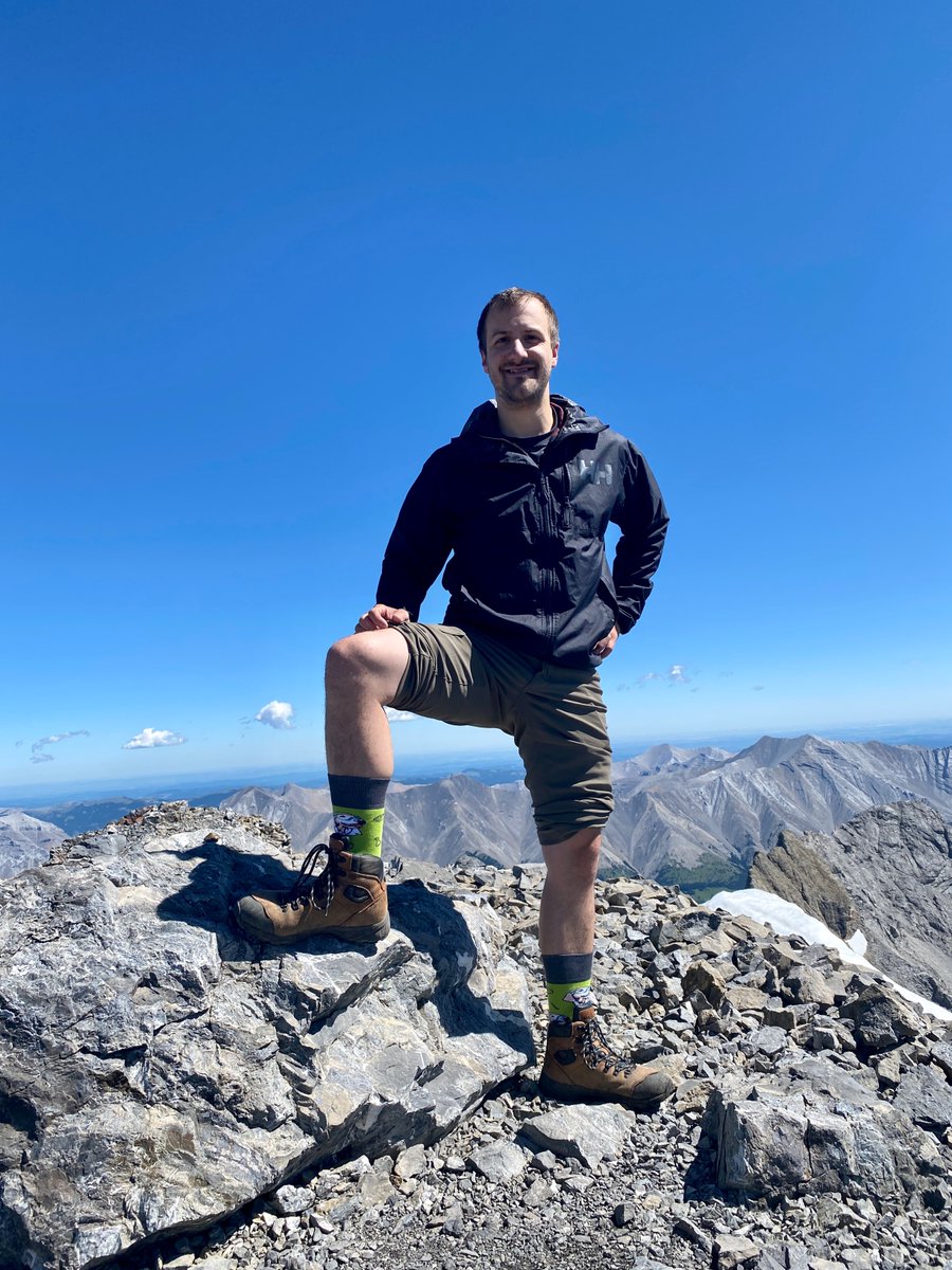 Nanalysis's tweet photo. Where do you wear your #nanalysis #NMRsocks?
Post a pic with your socks and tag us!
#hiking #mountain #sciencesocks #benchtopNMR #NMR #ChemTwitter #funkysocks #ChemEd https://t.co/vJpaNAJrDz