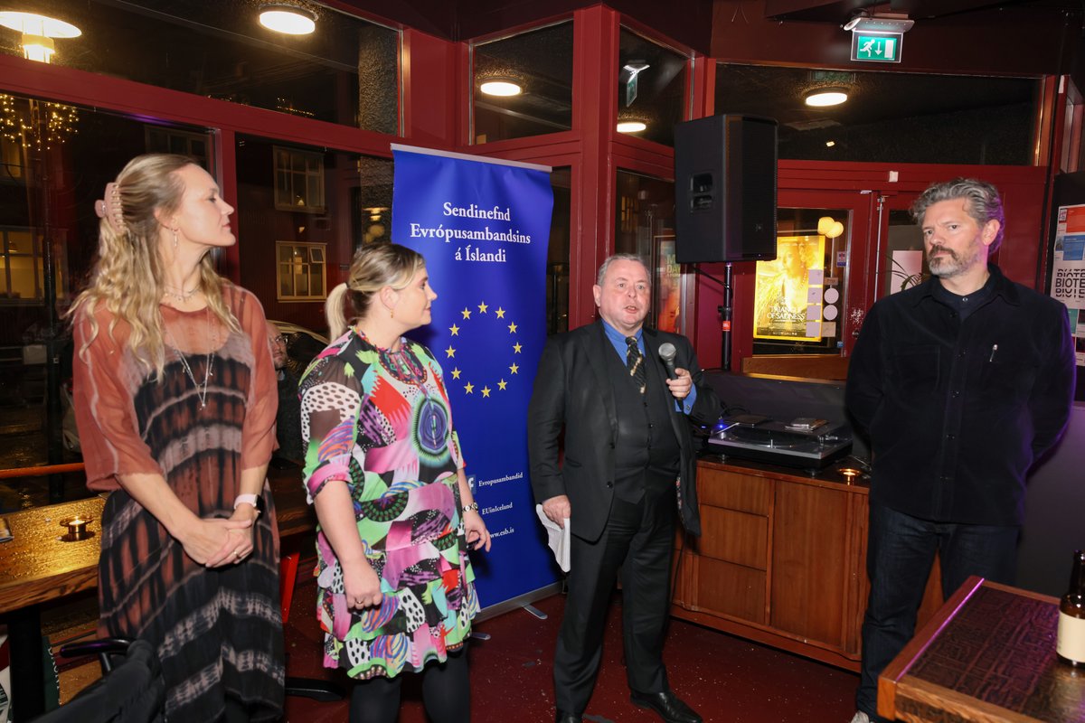 📸frá opnunarsýningu Evrópska kvikmyndamánaðarins í <a href="/bioparadis/">Bíó Paradís</a>!
🇪🇺🏆Evrópsku kvikmyndaverðlaunin verða haldin á Íslandi 10. des og í tilefni þess efndi Sendinefnd ESB til sérstakrar sýningar á myndinni "Átta fjöll".
Takk fyrir komuna öllsömul og takk fyrir Bíó Paradís!