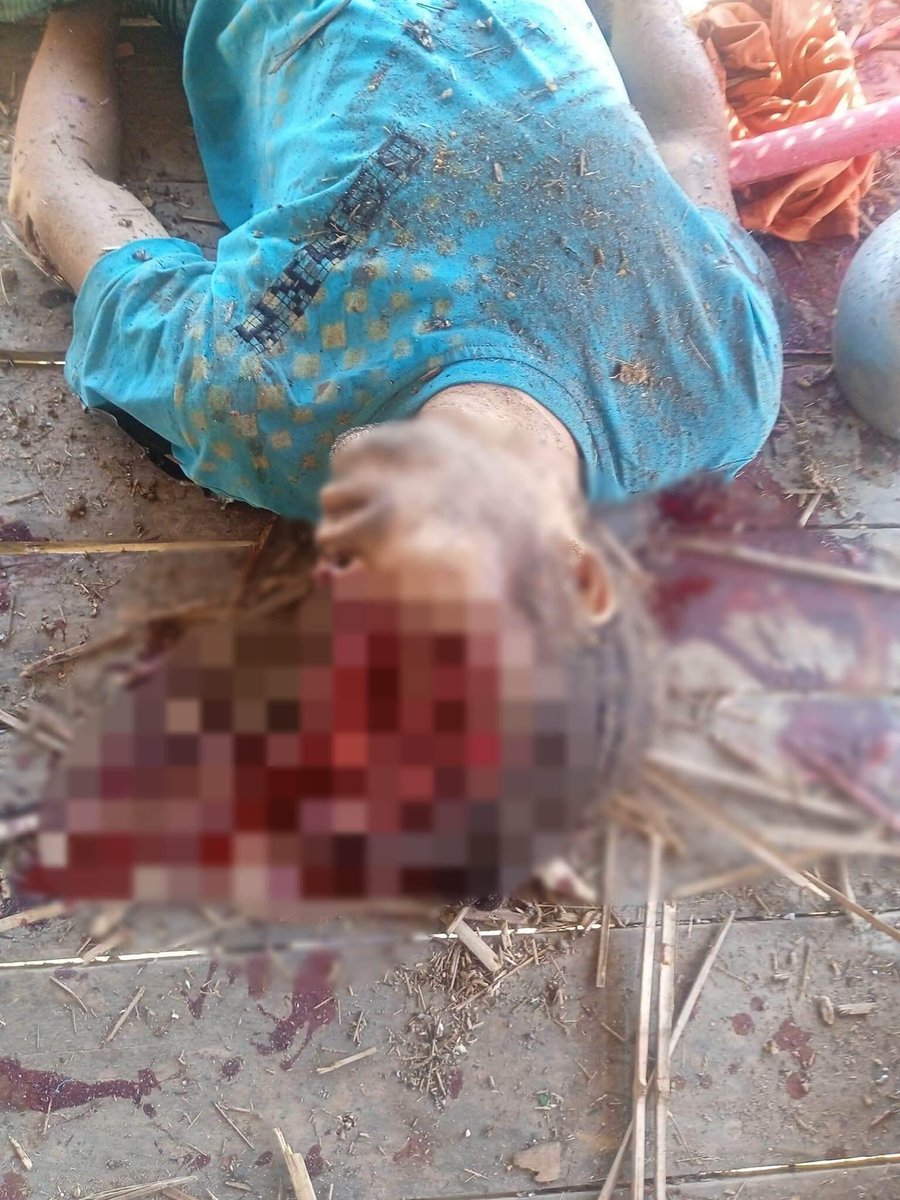 MayThuMon3's tweet photo. SAC is committing the crime of mass killing in Rakhine. https://t.co/vZEyPjn75L