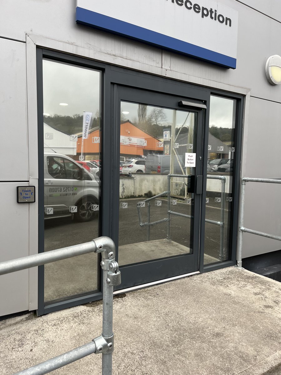Vion One Way Mirror Series privacy vinyl fitted to <a href="/VospersMotors/">Vospers</a>  Commercial Service Reception to keep the hard working Girls and Boys cool