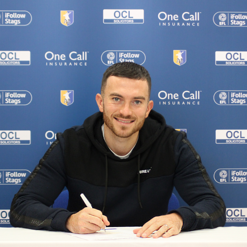 mansfieldtownfc's tweet photo. ✍️ #Mansfield Town are delighted to announce the signing of left-back @LewisPage3 on an initial one-month contract. 

#Stags 🟡🔵