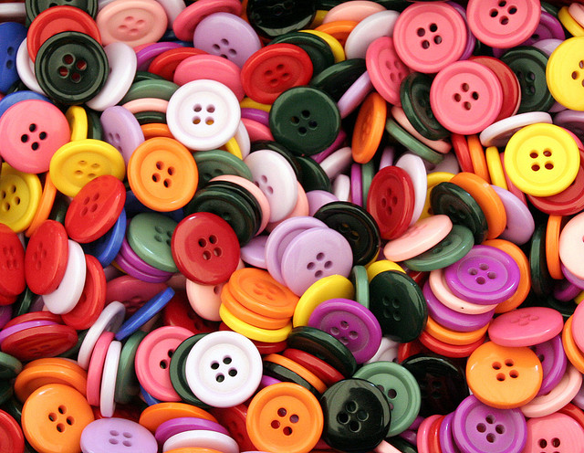 worldwidedays's tweet image. November 16 is &apos;Button Day&apos;, a fun day to collect, use, and just enjoy buttons. #buttonday
#worldwidedays