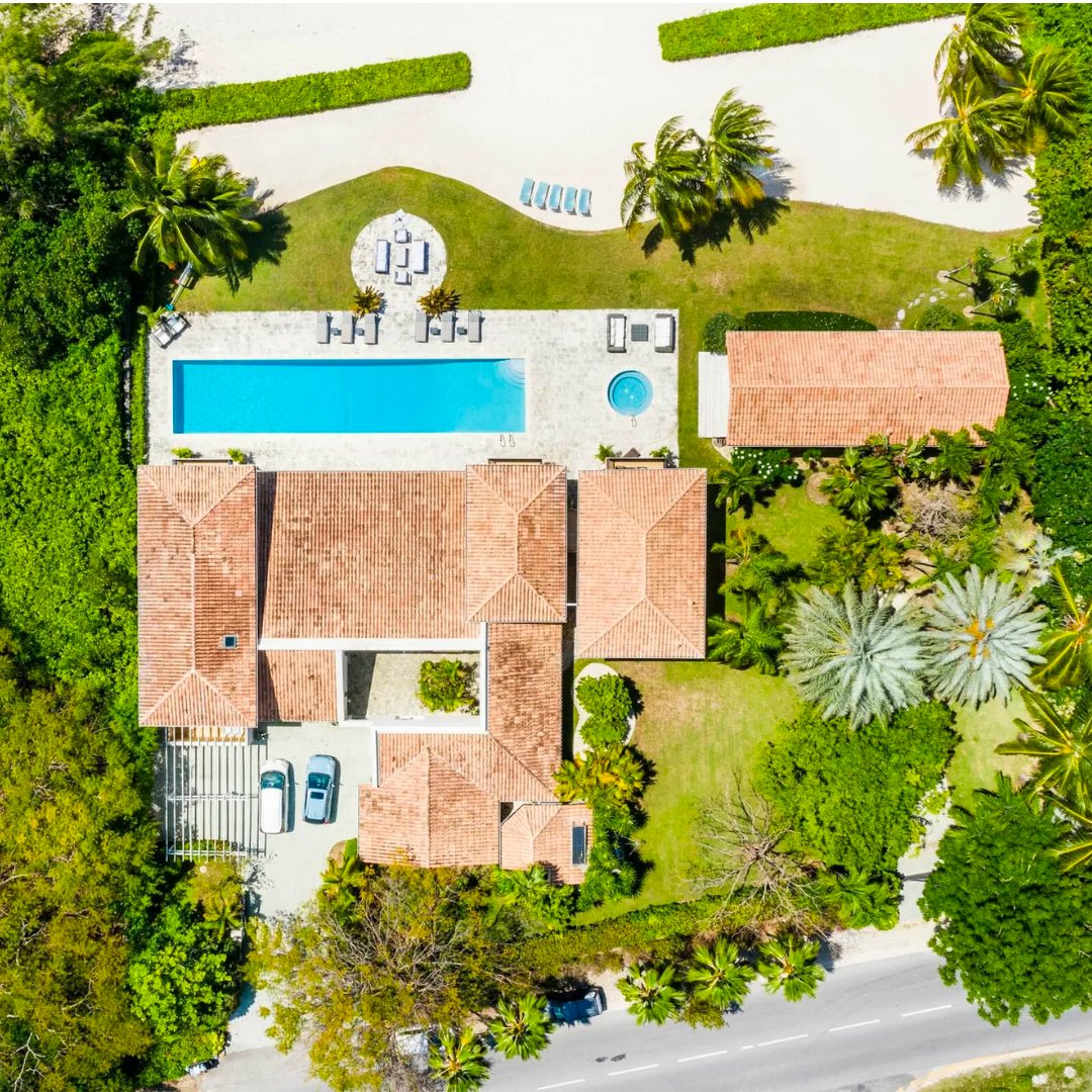 JamesEdition tweet media