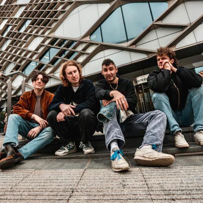 SeaGirls's tweet photo. 1/2 The UK Hometown Tour starts tomorrow! Expect a massive set with all the big ones plus our favourite songs for the first time from Homesick. Get down early and see @LauranHibberd set

Nottingham @Rock_City_Notts (Sold Out) 

6:30PM Doors 
7:15PM Lauran Hibberd
8:15PM Sea Girls https://t.co/ITs4Vgg8Fu