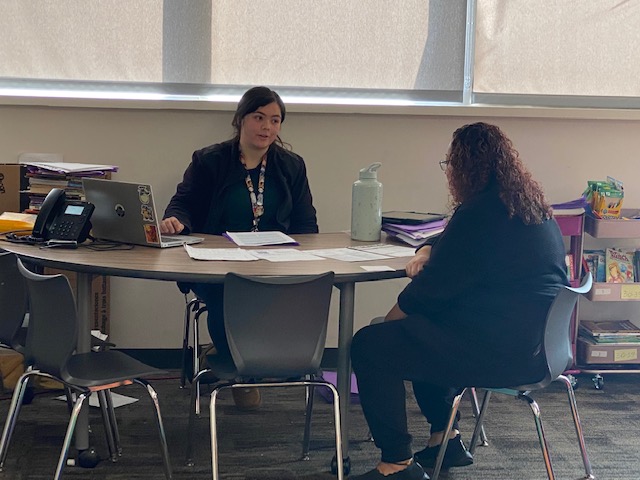 LisaLisalew's tweet photo. Parent-Teacher Conferences @sheldoninnovate! #SheldonPROUD https://t.co/VSmF8xOaJe